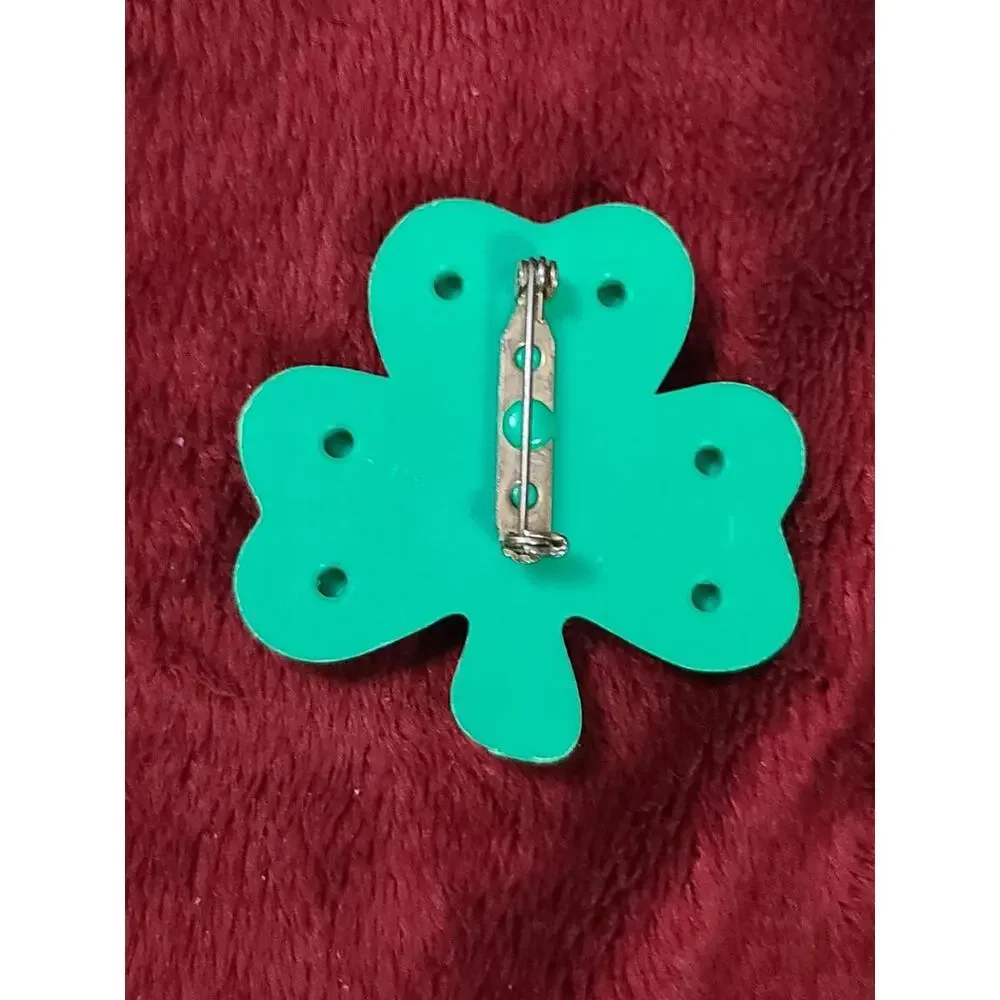 Bundle Of 2 Holiday Pins Valentines Cupid/St. Patrick's Day Clover Wiggly‎ Eyes